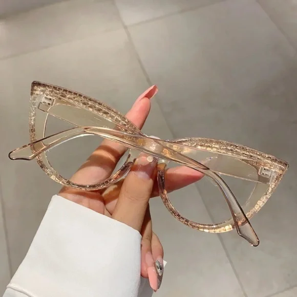 New! Elegant Boutique Crystal-Embellished Cat-Eye Sunglasses - Picture 3 of 3